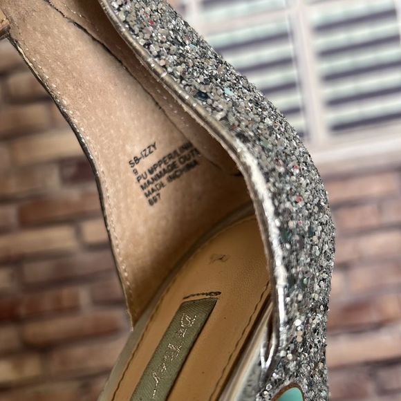 Betsey Johnson Blue Sage Rhinestone Jeweled Satin Peep Toe Izzy Sandals Sparkle - Picture 10 of 10